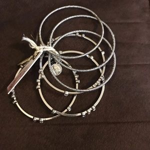 NWT set of Jessica Simpson bangles
